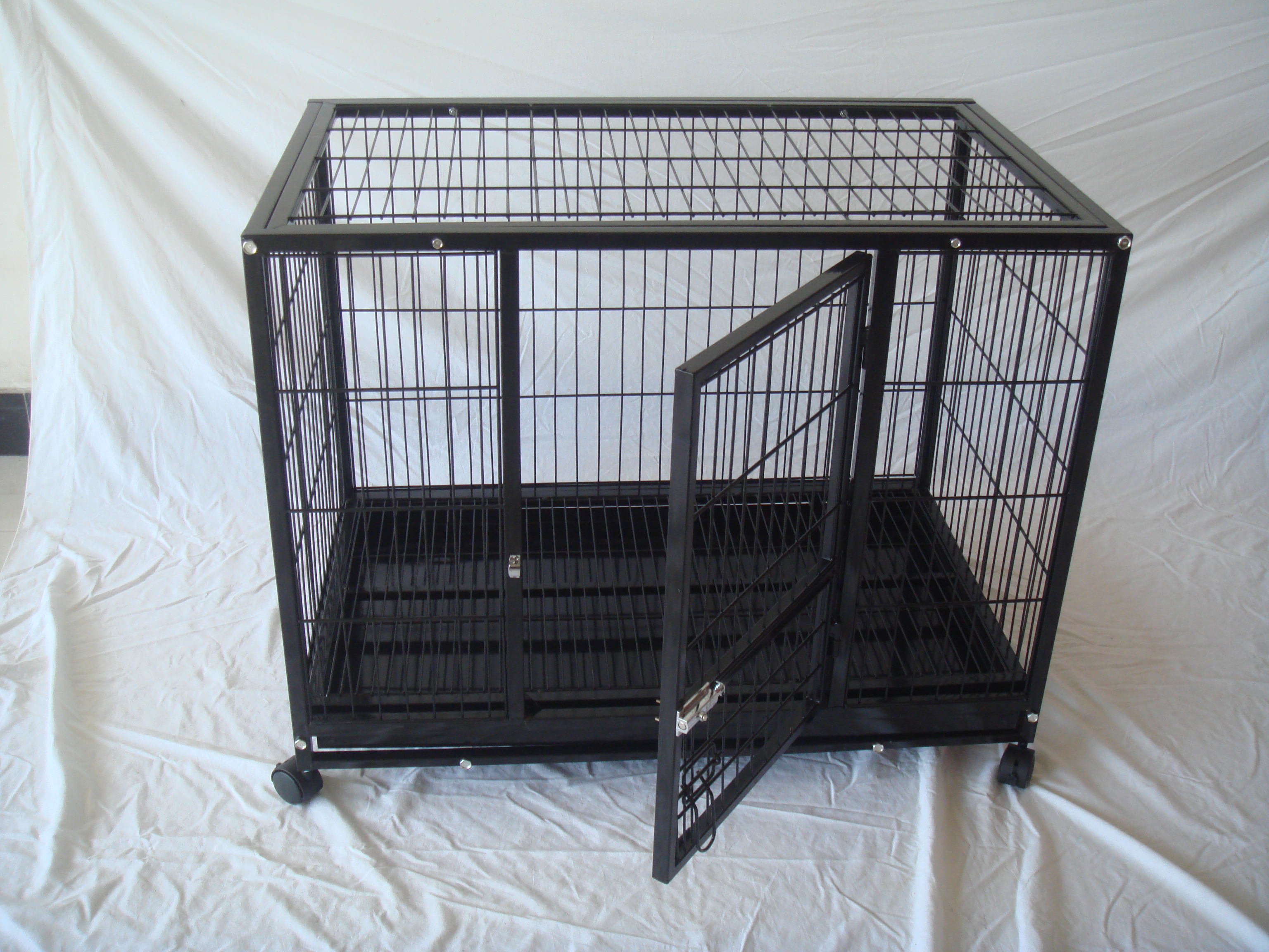 Heavyduty Dog Crate With Wheels